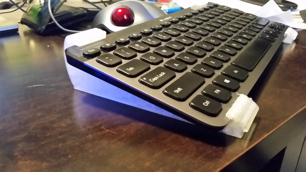Neigbarer Ständer für die Logitech K810 Bluetooth-Tastatur