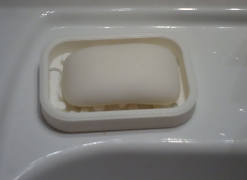 Rutschfeste Seifenschale 100x70x15mm mit verstellbarer Größe