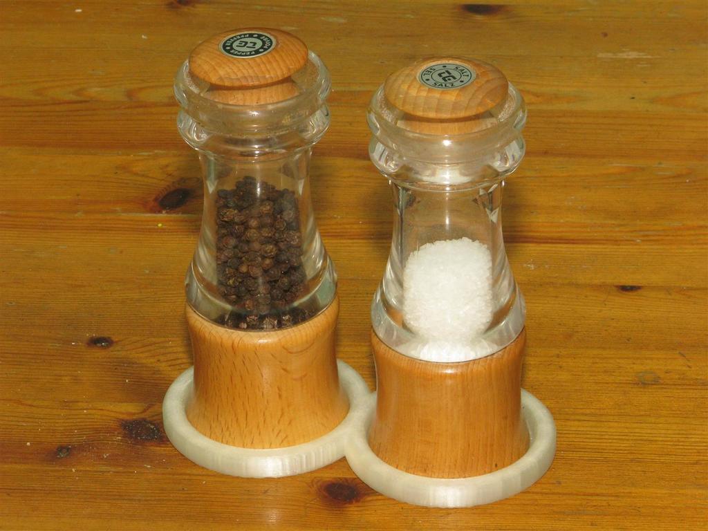 Salz- und Pfeffermühlen-Untersetzer