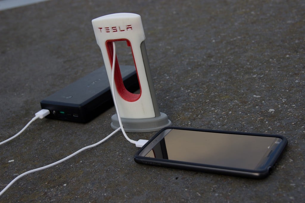 Tesla Super Charger USB-C Handyhalter