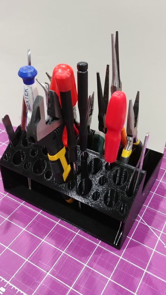 Verbesserter Zangenhalter für Werkzeuge und Bürobedarf