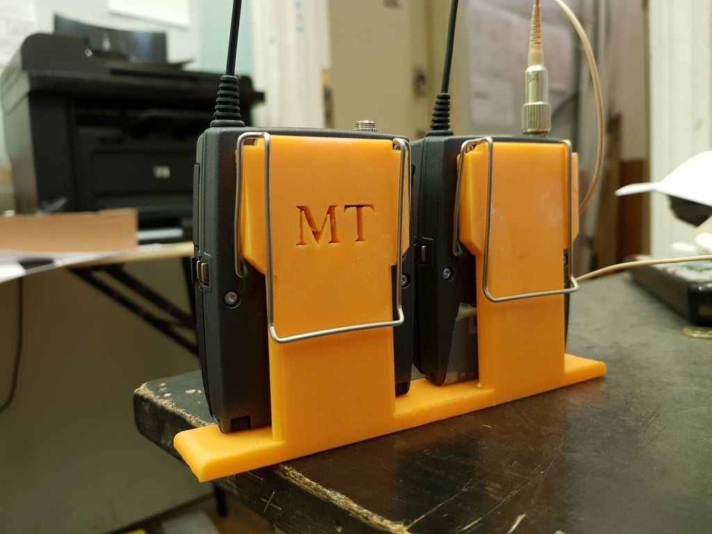 Magnetischer Mikrofonhalter DPA4088 und magnetischer Transceiverhalter Sennheiser ew 300