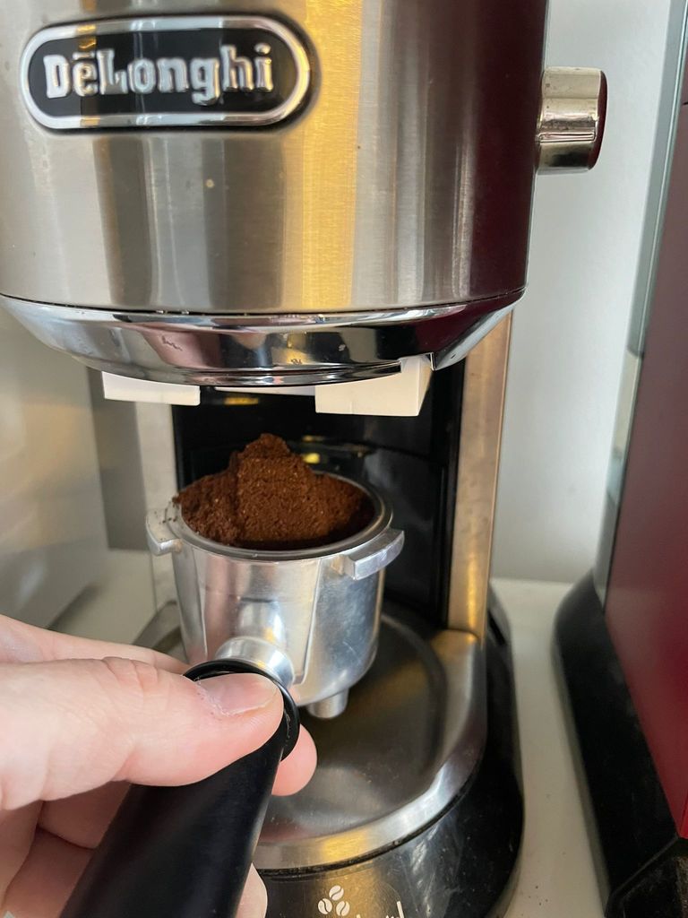 Universeller Einsatz für De'Longhi Dedica KG520.M Kaffeemühle und Kaffeemaschine