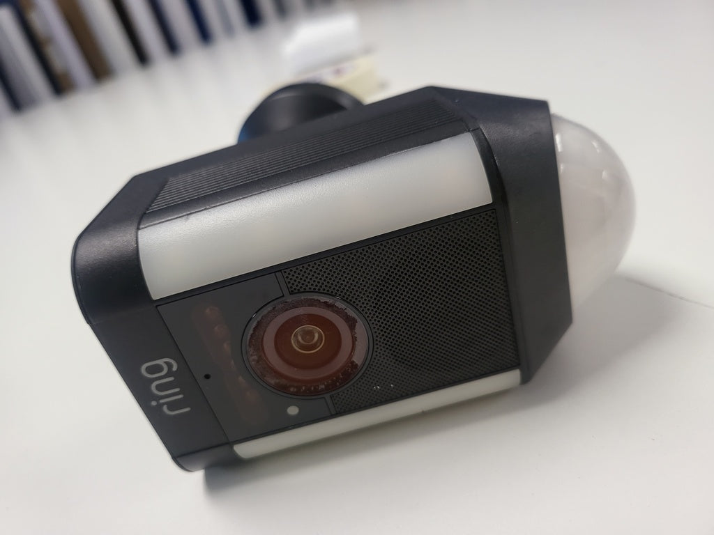 Abgewinkelte Montagehalterung für Ring Spot Light-Kamera