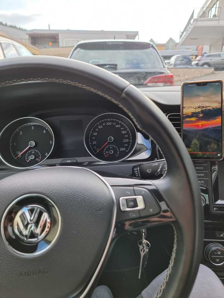 Kfz-Lüftungsschlitzhalterung für Golf 7 Smartphone-Halterung