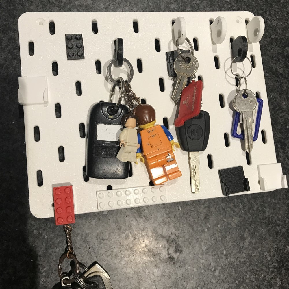 Ikea Skadis Schlüsselhaken und Lego-kompatibler Organizer